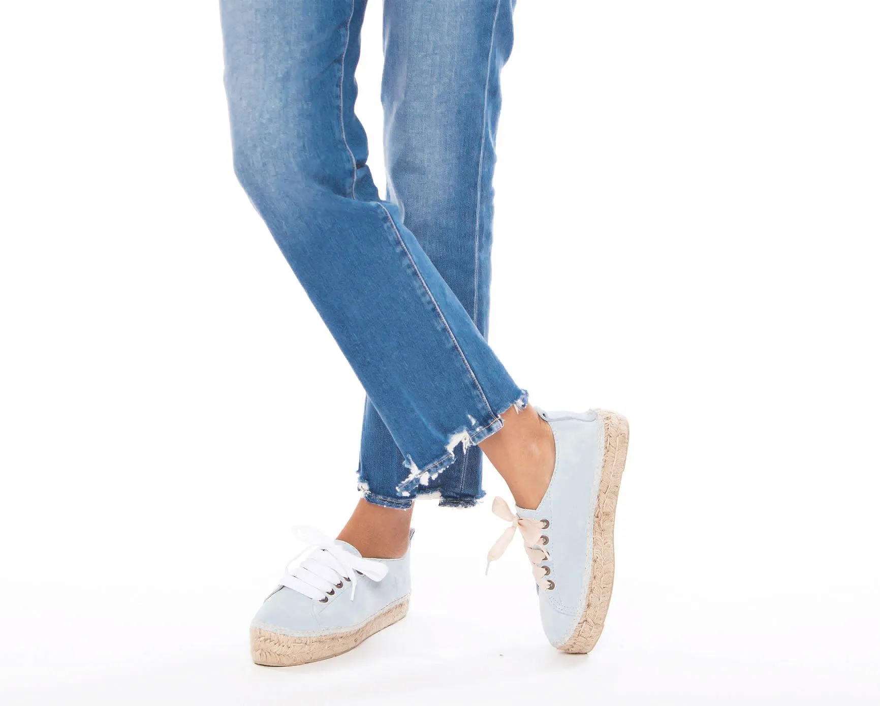 - Blue x Sky - Manebí Hamptons Barnes Proven track record Smooth transaction Rocky