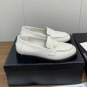 CC Moccasins 25mm White Lambskin