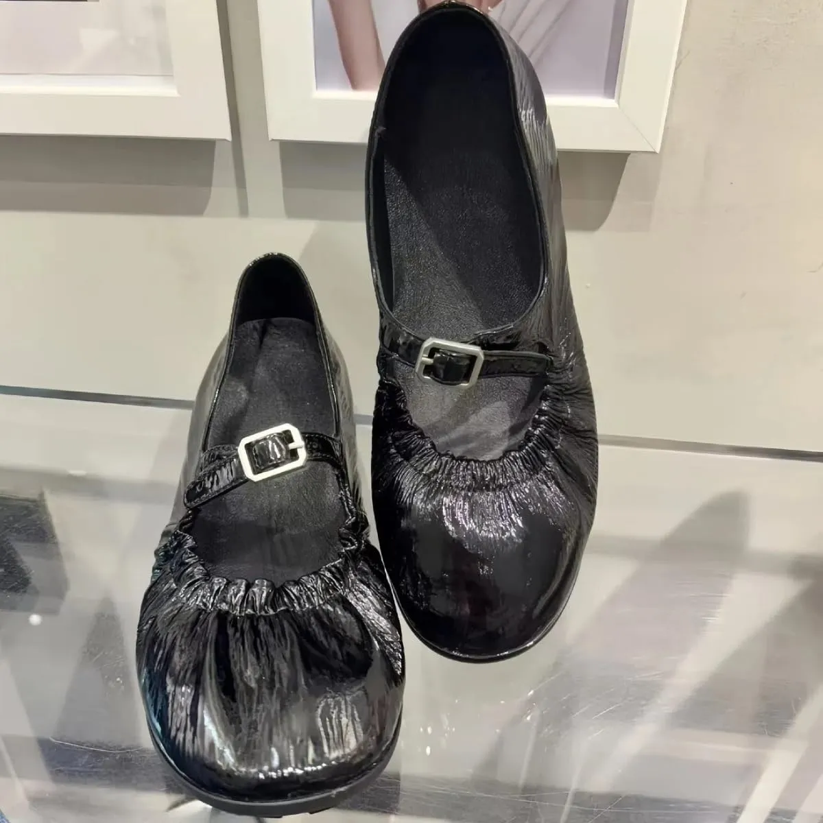 Chic Mary Jane Flats for Women with Metal Buckle Soft-Soled and Soft-surfaced Genuine Patent Leather Ballet Shoes Lightweight Casual Wear