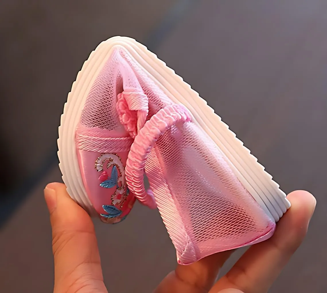 Chinese Traditional Girl Embroidery Shoes Hanfu Ancient Costume Daily Performance with Embroidery Shoes