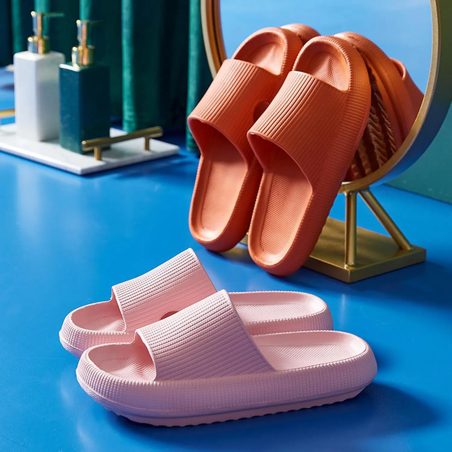 Cloud Slippers for Women and Men,Support and Cushioned Thick Sole Pillow Slippers Ultra Soft EVA Anti-slip shock absorption Flat Shower Sandals