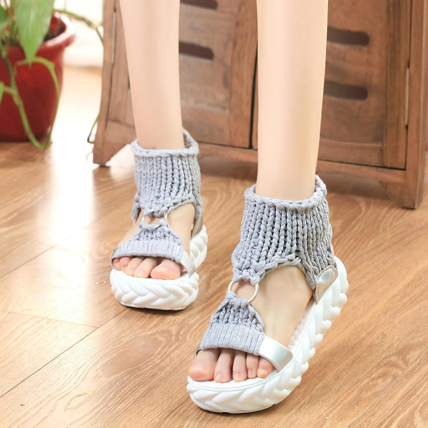 Exusiai Women's Crochet Platform Sandals - Comfy Wool Open Toe Casual Chunky Shoes Fashion Summer Beach Sandals