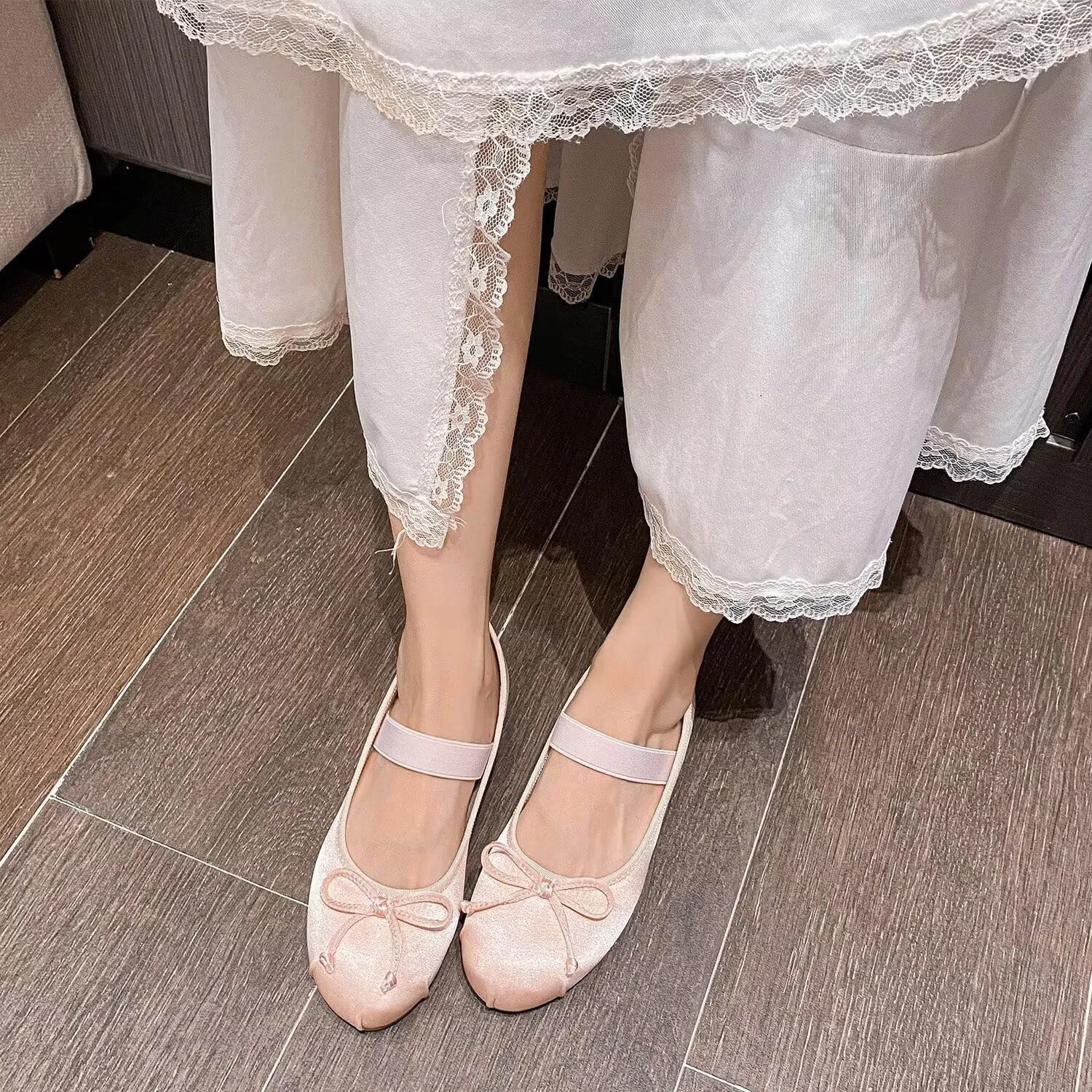 Hee grand Women's Cute Round Toe Ballerina Flats Bowknot Mary Jane Shoes Comfort Dancing Shoes Elegant Satin Dress Shoes