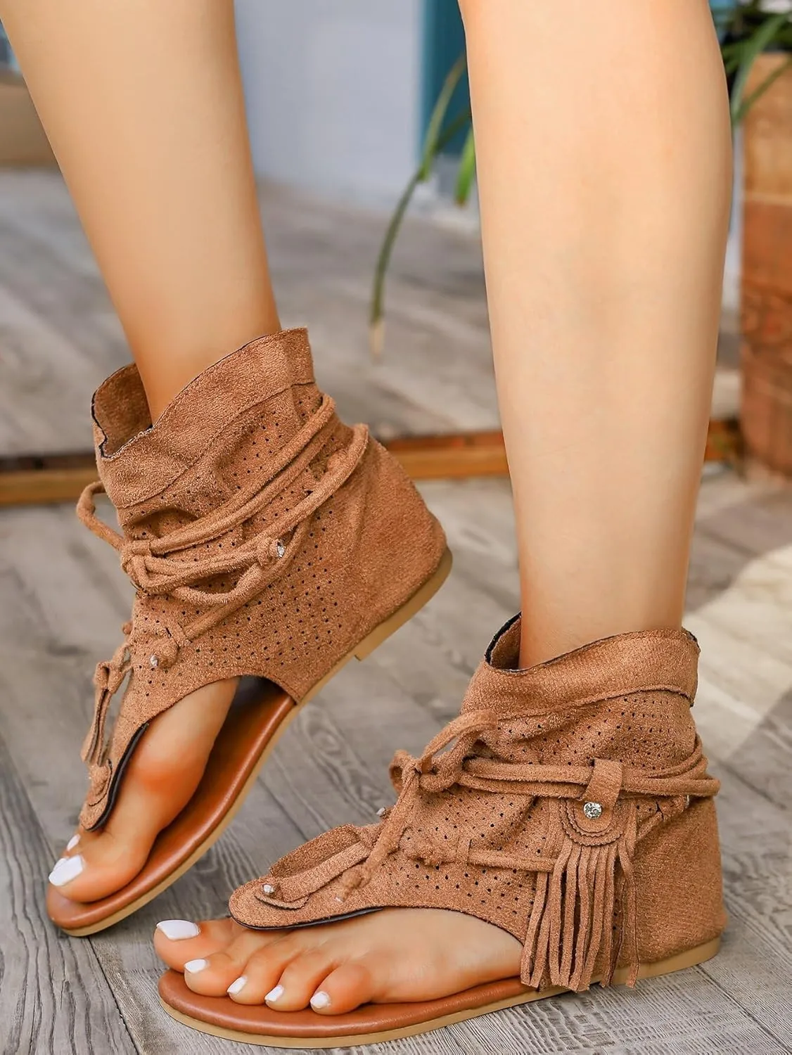 JITUUE Women's Flat Sandals Retro Bohemian Gladiator Fringe Tassel Sandal Ankle Boots Summer Casual Flat Clip Comfortable T-Strap Roman Beach Shoes