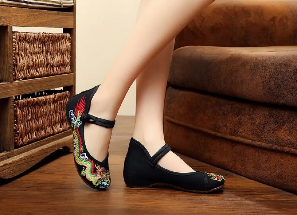 Lazutom Vintage Chinese Style Women Embroidered Shoes Flat Ballet Cotton Loafer