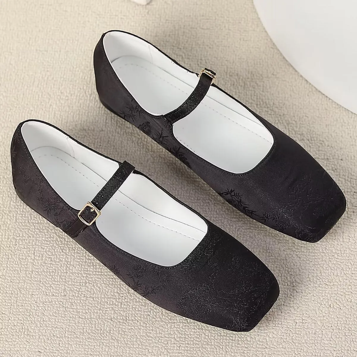 LUXINYU Mary Jane Shoes for Women Square Toe Ankle Straps Ballet Flat Shoes Floral Embroidered Chinese Shoes