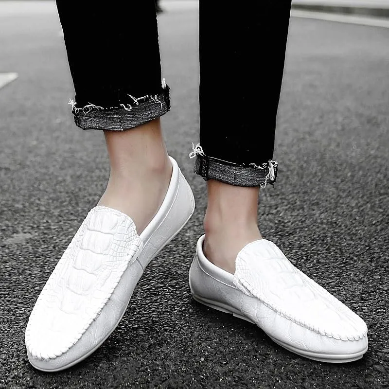 Men's Loafers Round Toe Crocodile Print Vegan Leather Anti-Slip Slip Resistant Comfortable Outdoor Classic Slip-on