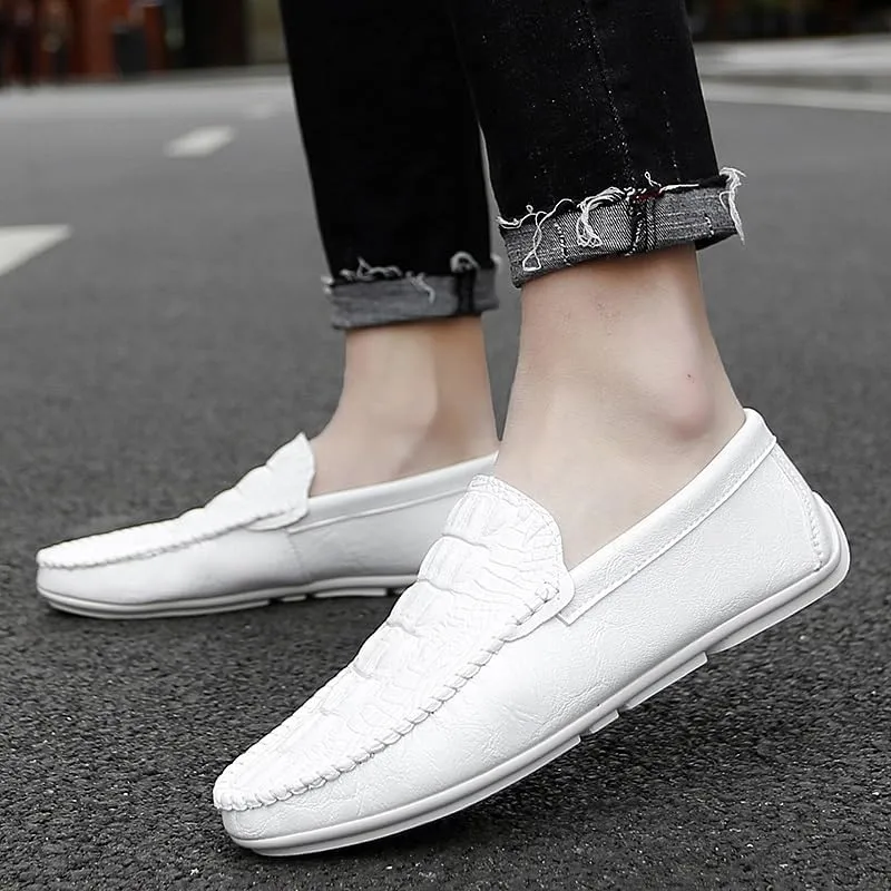 Men's Loafers Round Toe Crocodile Print Vegan Leather Anti-Slip Slip Resistant Comfortable Outdoor Classic Slip-on