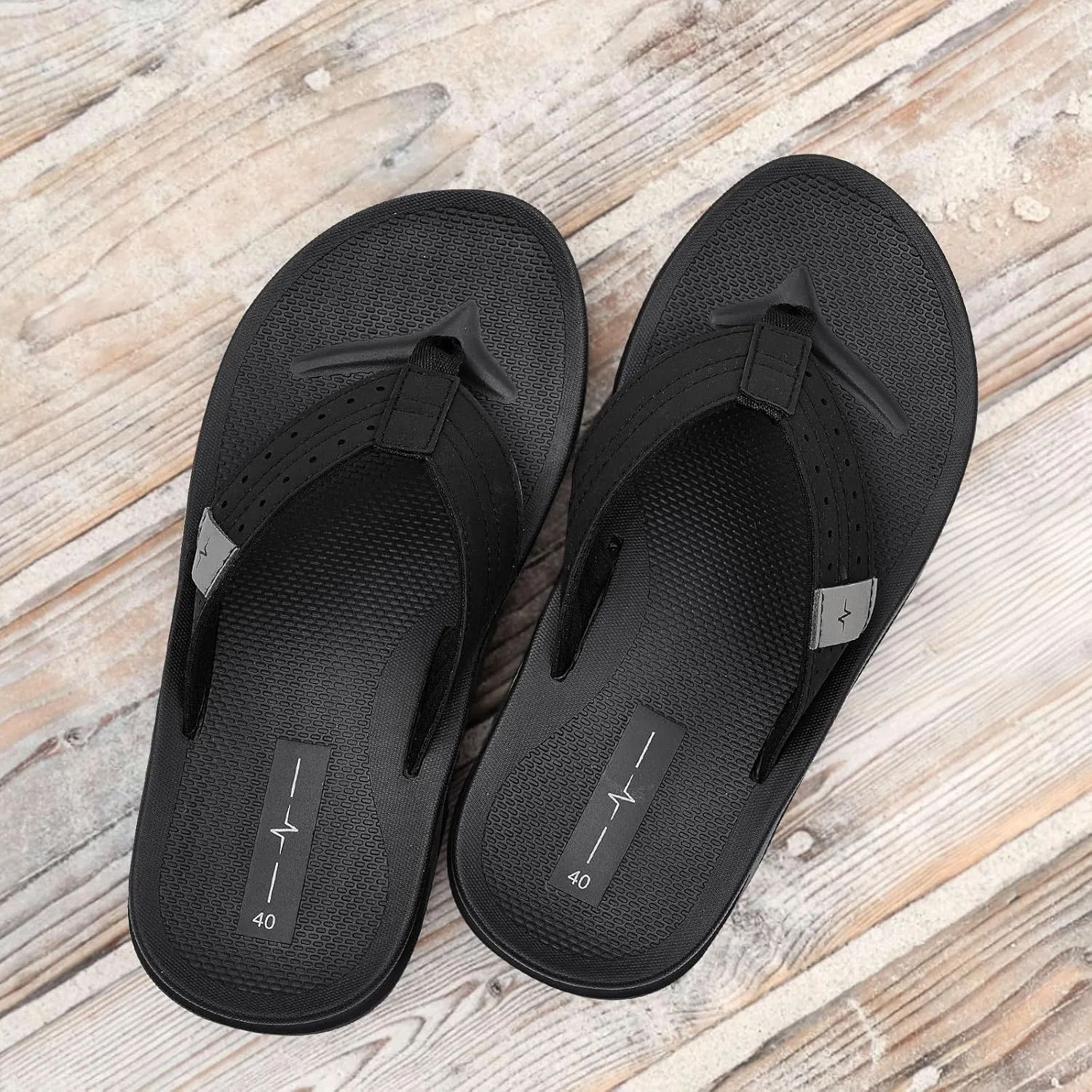 Men's Ultra Soft Cushion Flip Flops with Arch Support, Quick Dry Thong Sandals for Indoor & Outdoor Comfort