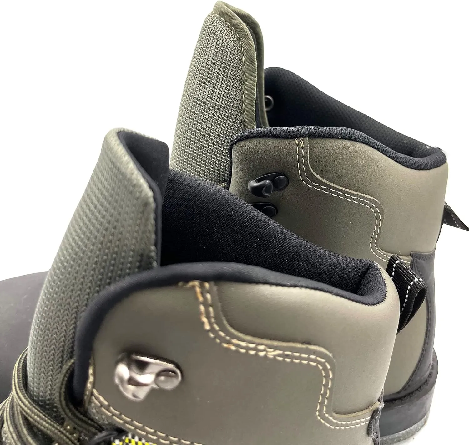 Pro Fishing Wading Boots for Men with Felt Bottom Wader Boots for Fly Fishing Strong Grips Rustfree Eyelets