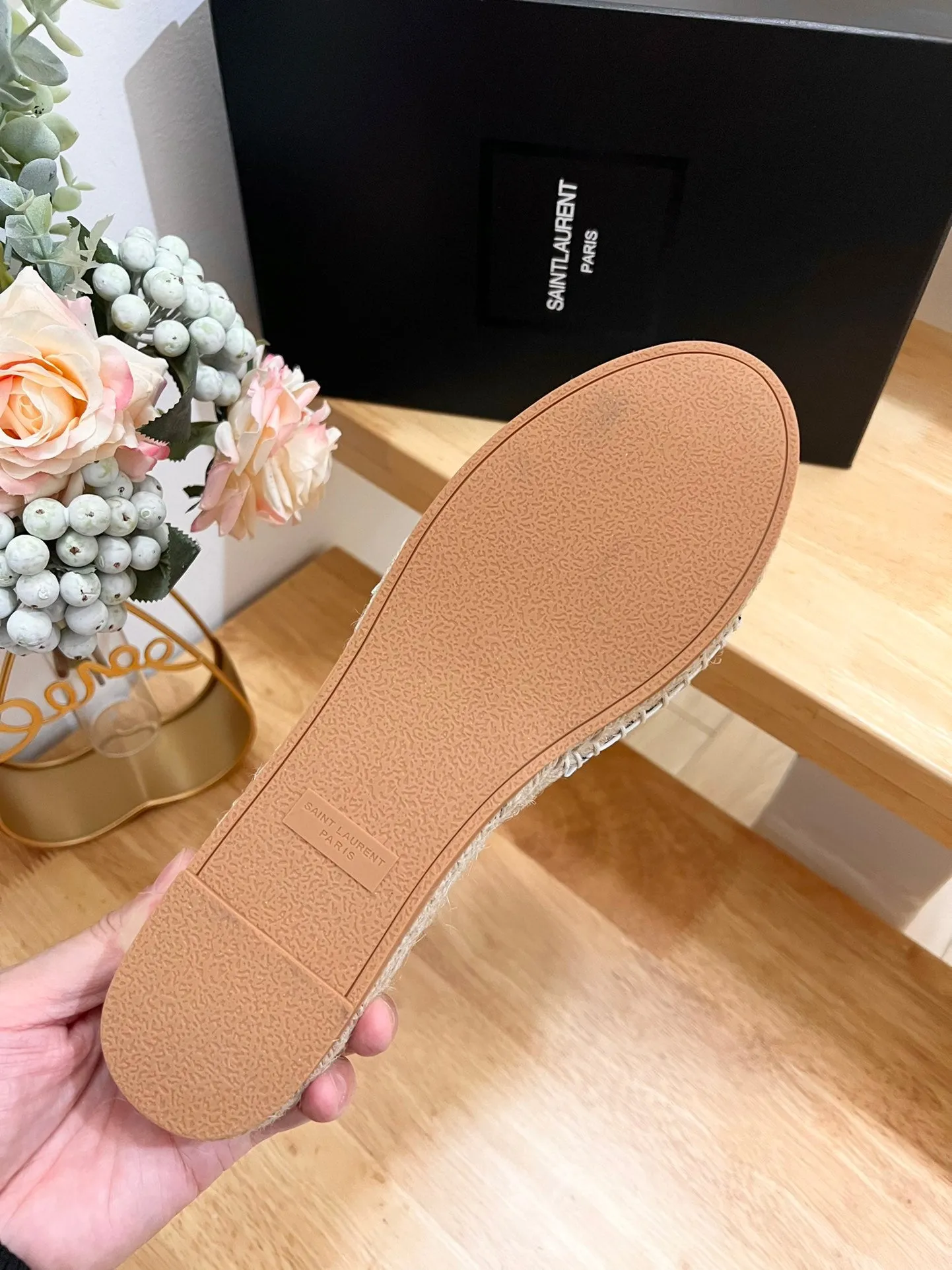 SLIPPER Multi-device compatible AND Saint Laurent WHITE Compliance-certified LOGO CALFSKIN BLACK SL YVES