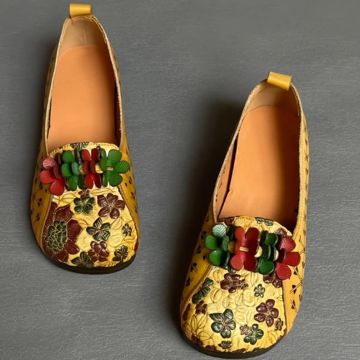 Vintage Ethnic Style Women's Flats with Floral Embellishments and Cool Hollow-Out Closed Round Toe Low-Cut Genuine Leather Shoes Casual Daily Wear Summer