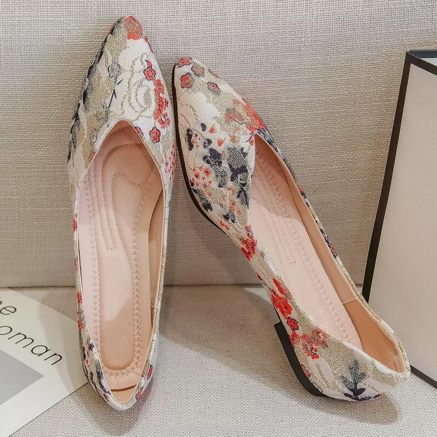 WENJIAZHIZHI Womens Pointed Toe Bow Flats Elegant Floral Print Slip-ons Comfortable Dress Shoes for Party Wedding