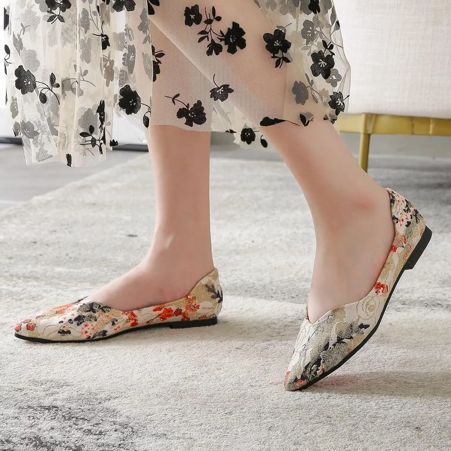 WENJIAZHIZHI Womens Pointed Toe Bow Flats Elegant Floral Print Slip-ons Comfortable Dress Shoes for Party Wedding
