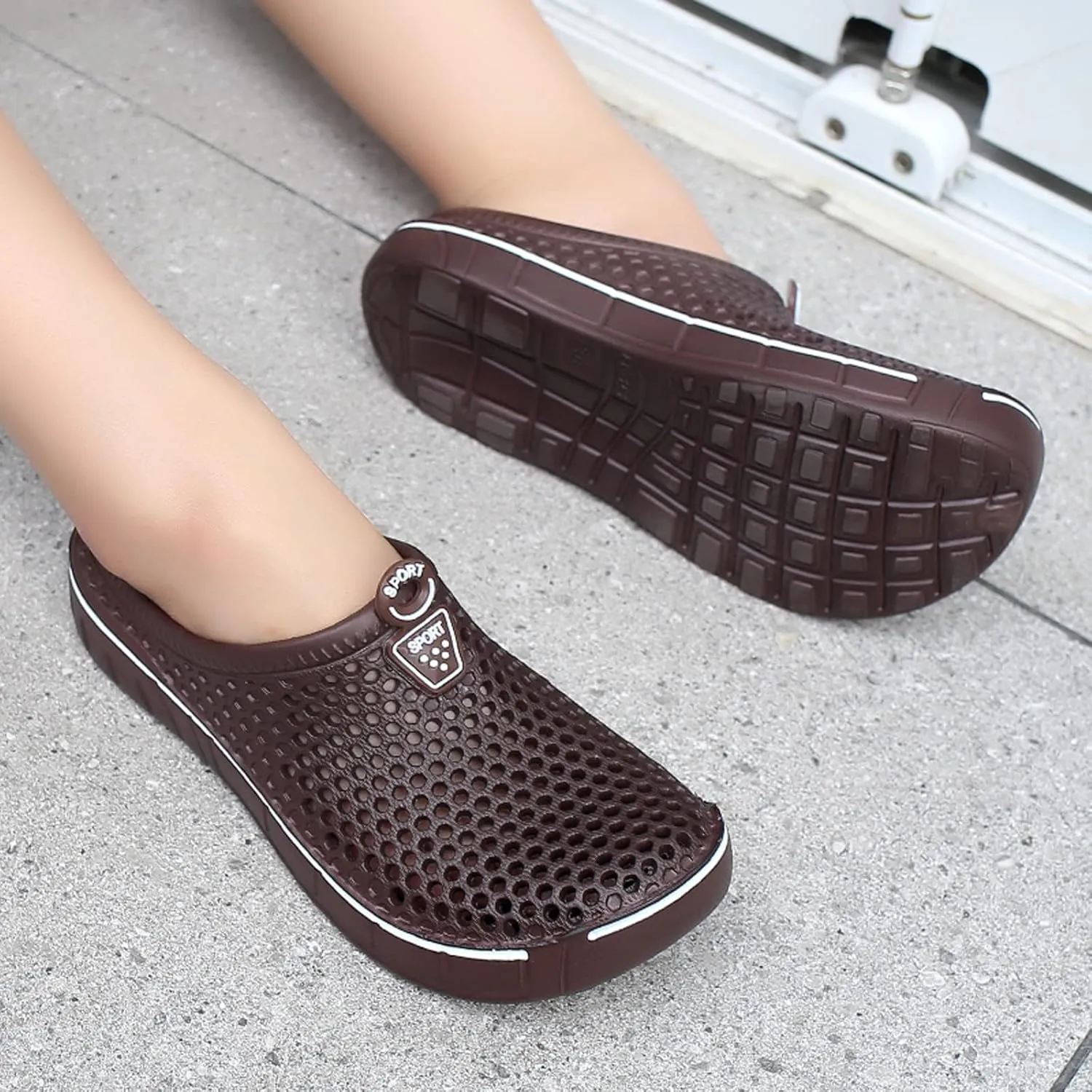 Women Garden Clogs Shoes Unisex Mesh Breathable Slippers Lightweight Summer Beach Sandals Walking Shoes
