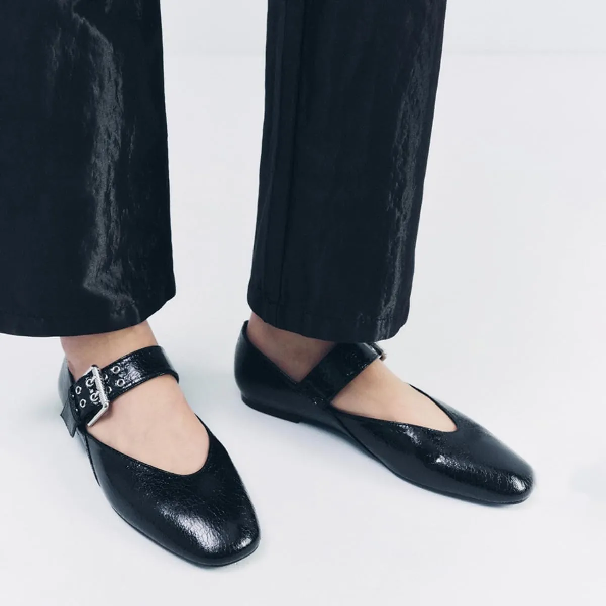 Women's Elegant Patent Ballet Flats Buckle Strap Mary Jane Flats Round Toe Ballet Flat Shoes for Women